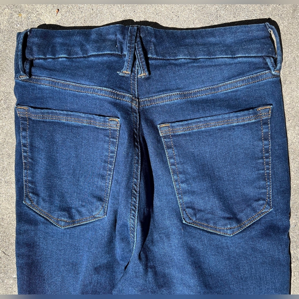 Madewell Women's Classic Blue High-Rise Jeans - Picture 5 of 6